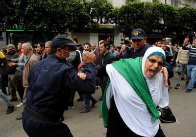 من جنيف الجزائر تؤكد التزامها “التام” بحماية حقوق الإنسان